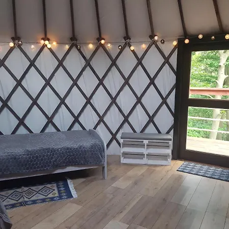 Skaly Spaly - Jurta Luxussátor