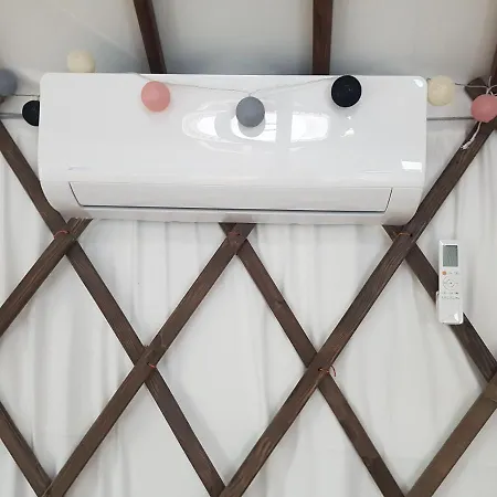 Skaly Spaly - Jurta *