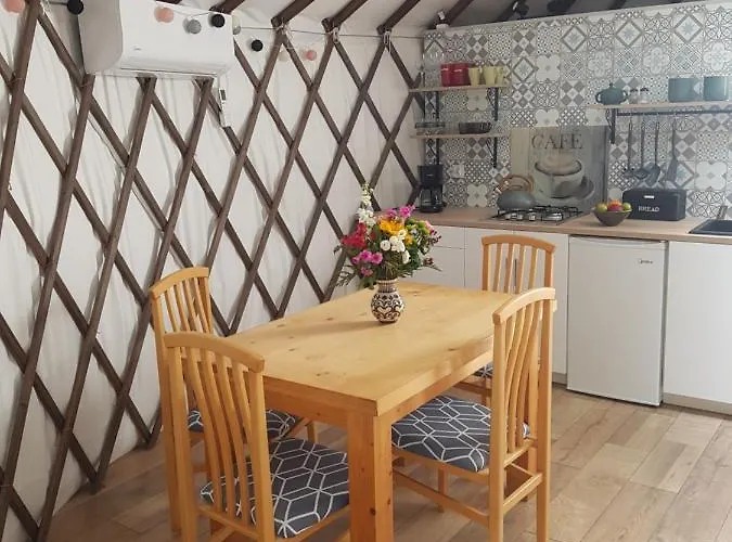 Skaly Spaly - Jurta Caloroczna Luxusní stan Przesieka